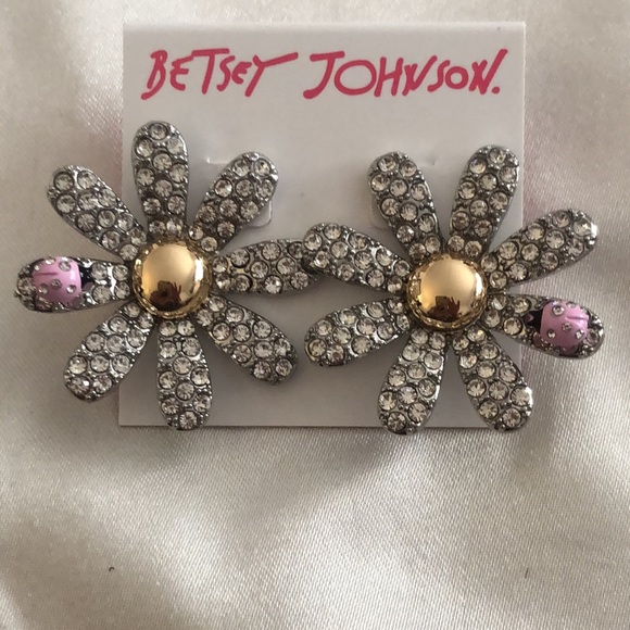 Betsey Johnson Silver Tone Daisy Stud Earrings Pink LadyBug Crystal Accents NWT - Picture 8 of 13
